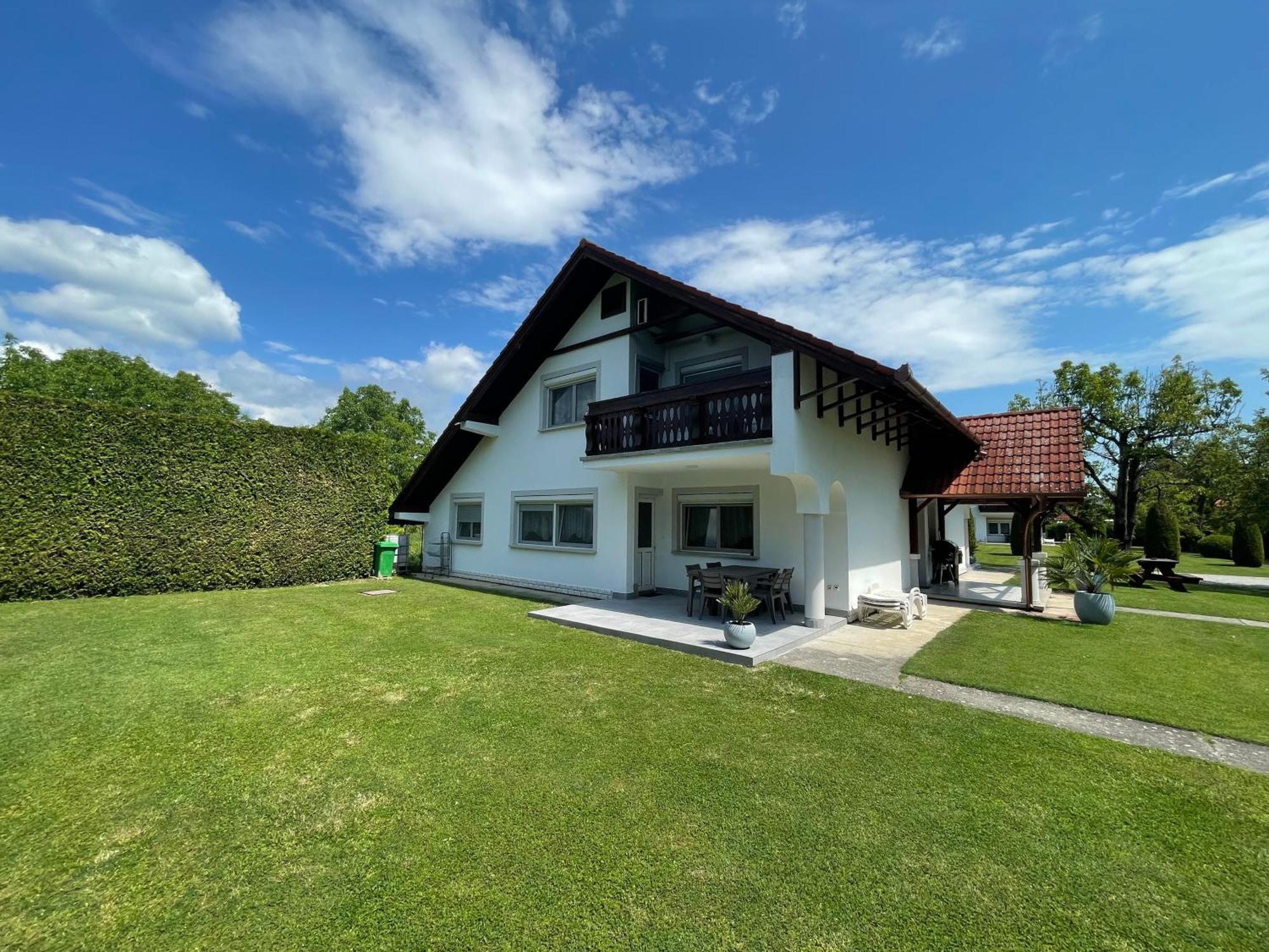 Frankie Holiday Apartment Ii. Balatongyörök Екстериор снимка