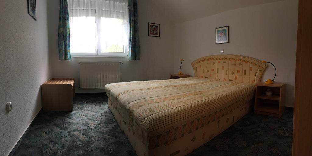 Frankie Holiday Apartment Ii. Balatongyörök Екстериор снимка